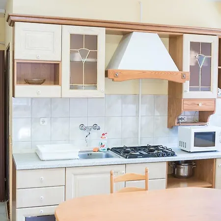 Autosztrada Apartman *