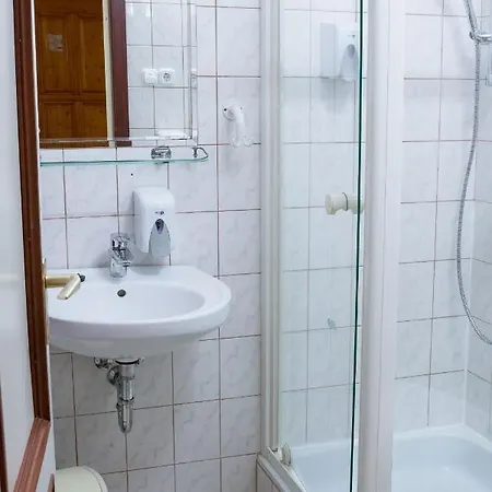 Apartment Autosztrada Apartman *